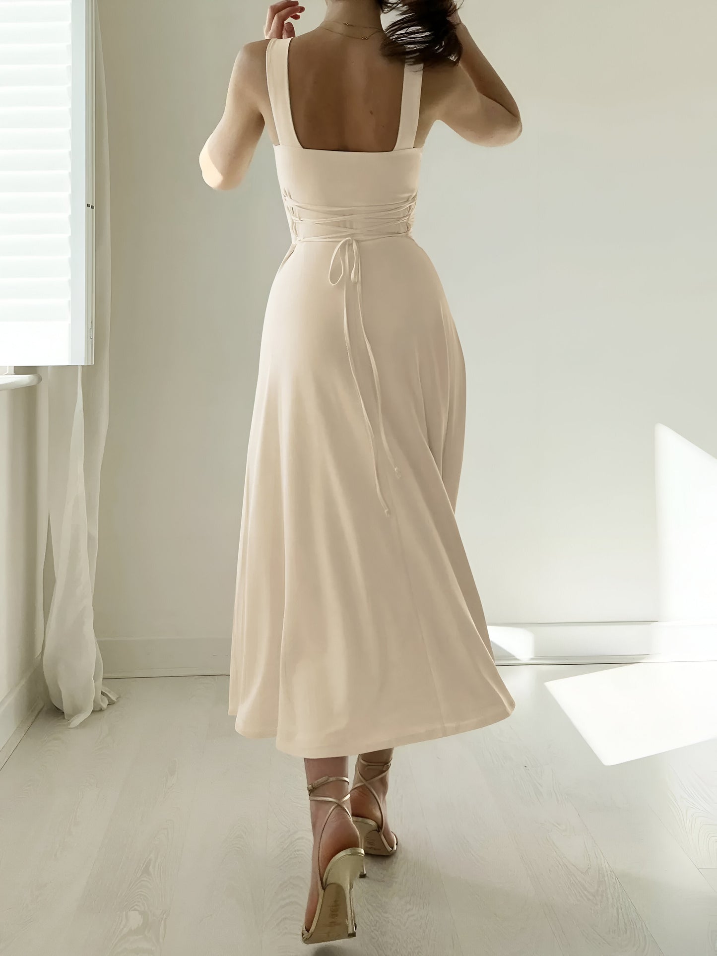 SIGLINDE I TRENDIGES MIDIKLEID