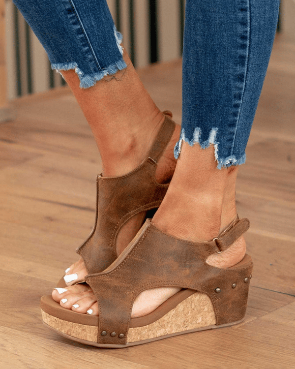 Élégance – Luxuriöse Wedges mit Subtilem Absatz