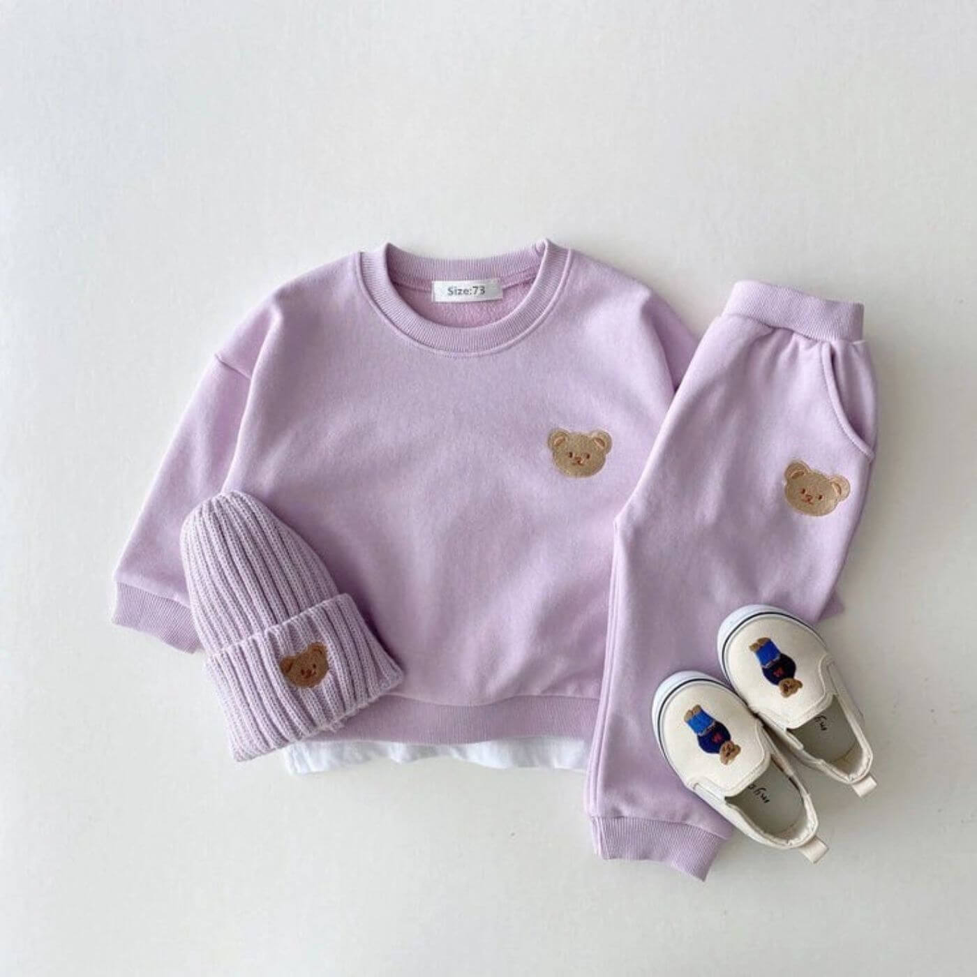 Elva – Niedliches Set mit Bärenpullover und Jogginghose für Kinder