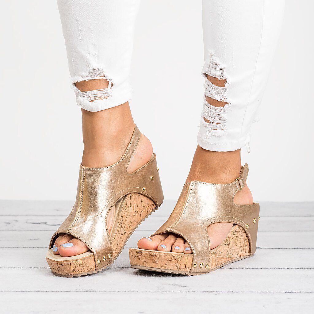 Élégance – Luxuriöse Wedges mit Subtilem Absatz
