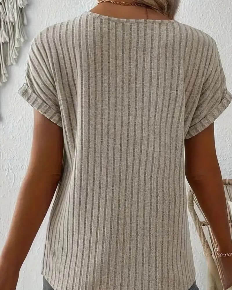ROSINA I GESTRICKTE BLUSE MIT V-AUSSCHNITT