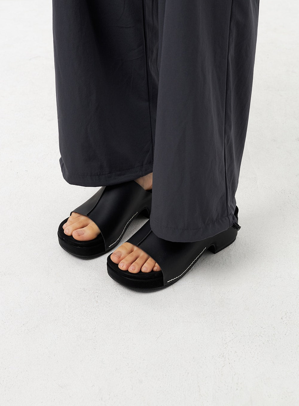 Niedrige Absatzslipper CU309