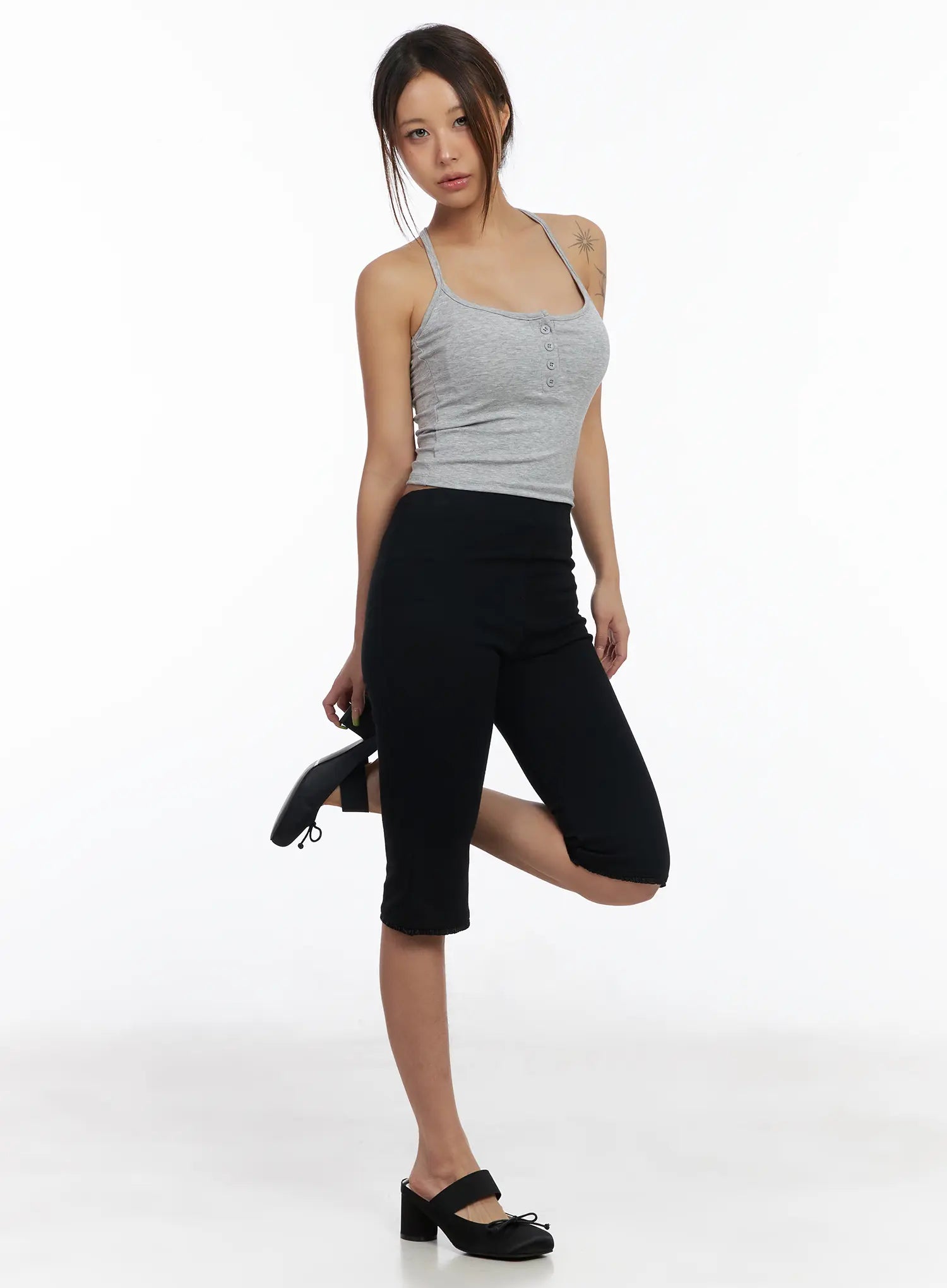 Schwarze Riemchensandalen CM525