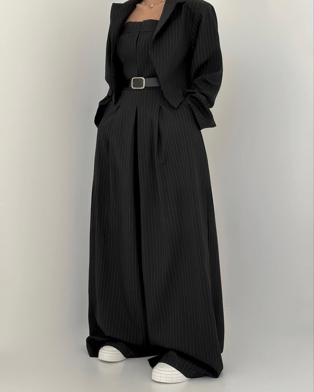 Lauralie | Trägerloser Jumpsuit im Blazer-Stil
