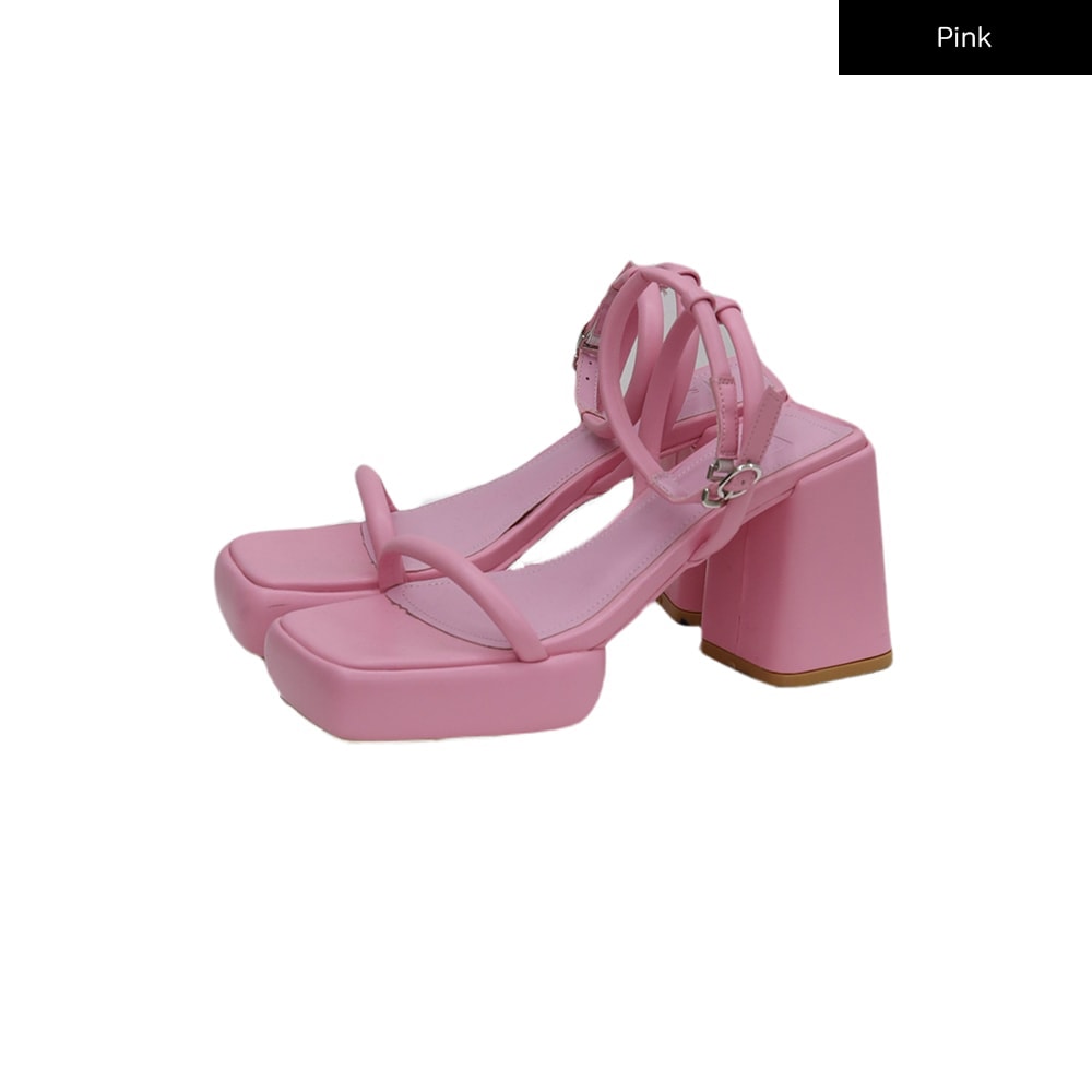 Chunky Dünne Riemensandalen CM6