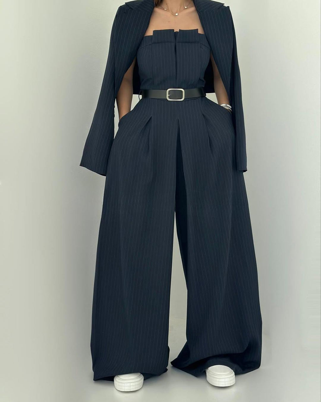 Lauralie | Trägerloser Jumpsuit im Blazer-Stil