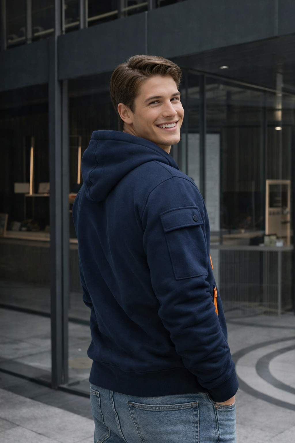 TOM | Gemütlicher Kapuzenpullover – Warm, Weich & Alltagstauglich