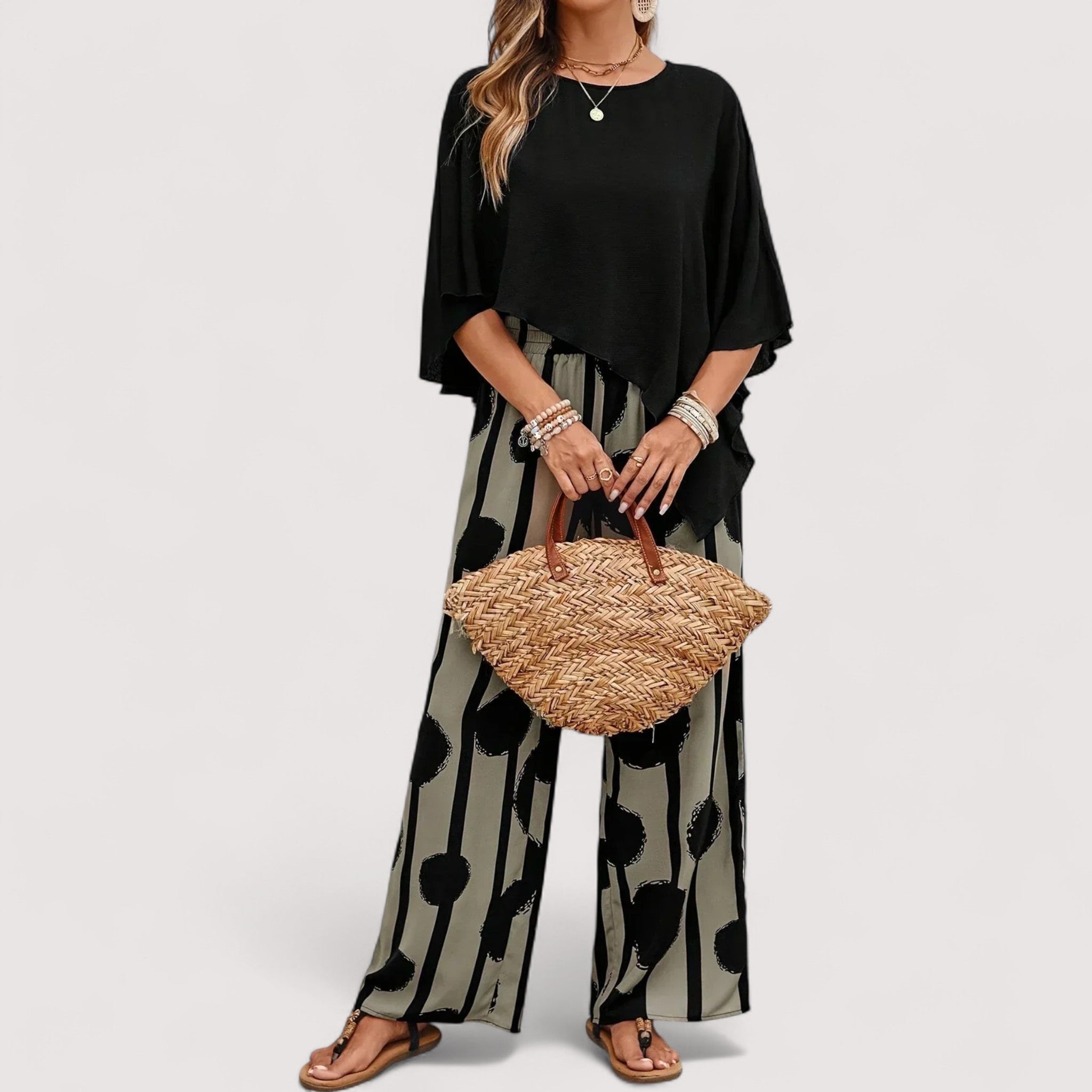 Damen Outfit – Asymmetrisches Print-Set, Modern & Stylisch