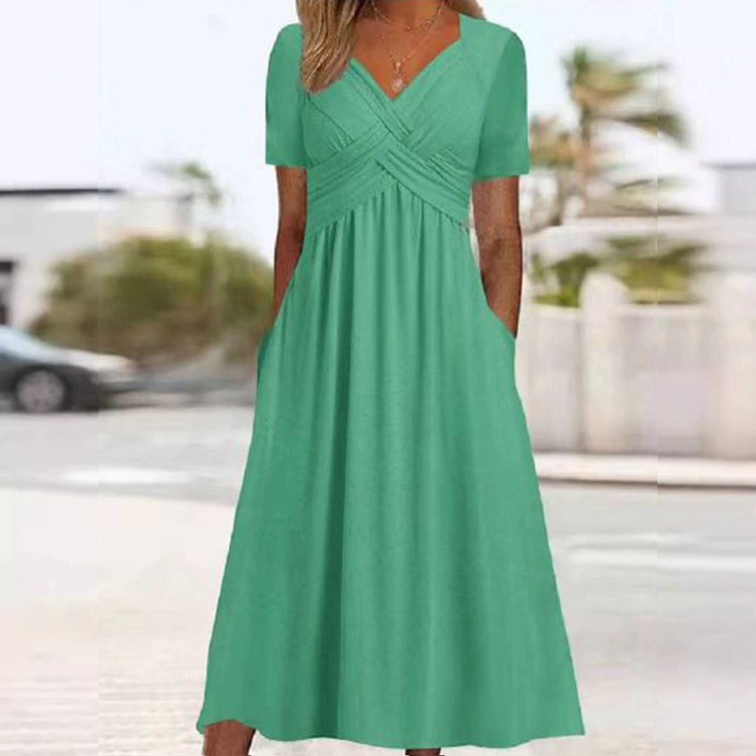 Adrianna - Kleid In Schmeichelnder Eleganz