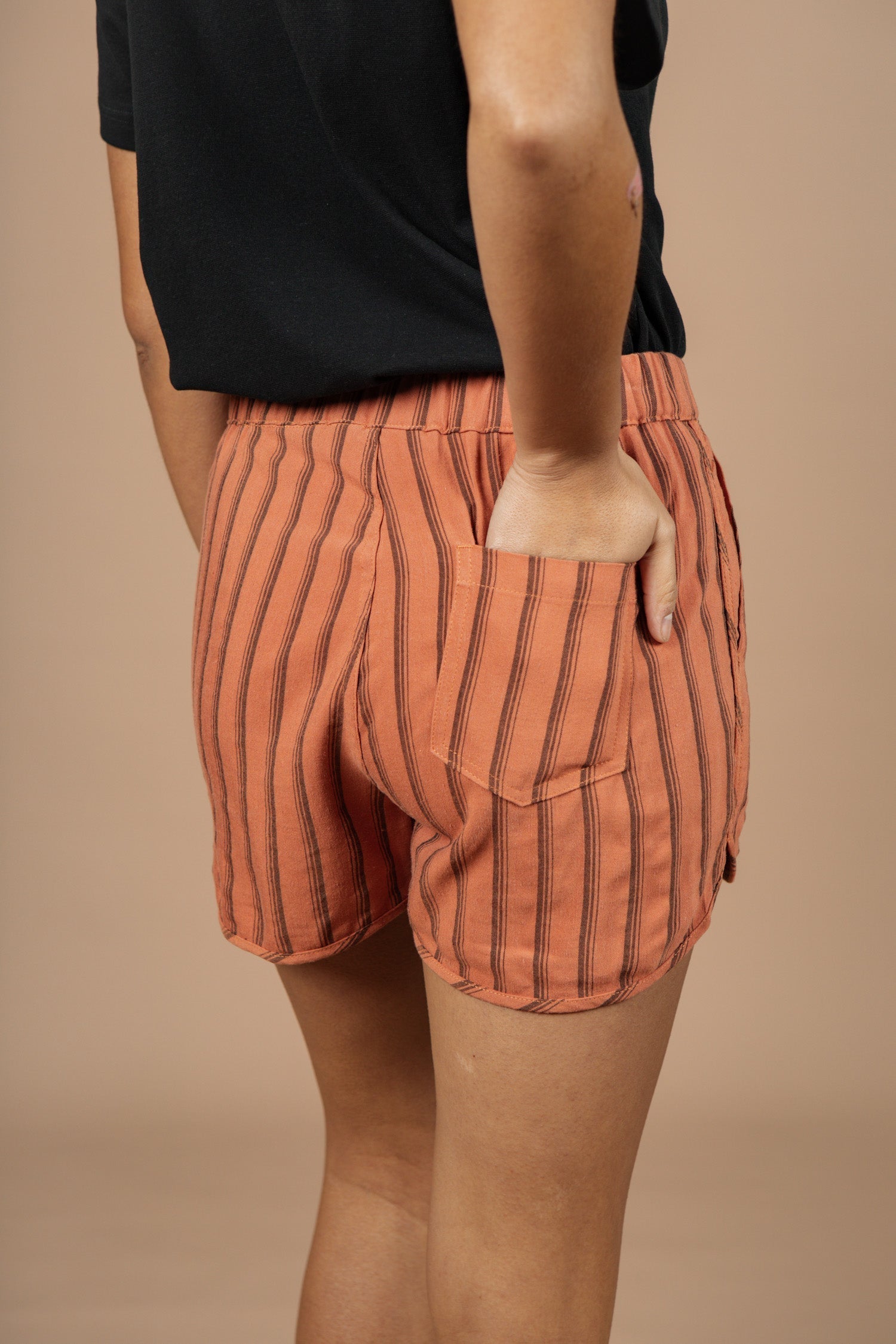 Luca Shorts / Rostfarbener Gürtel