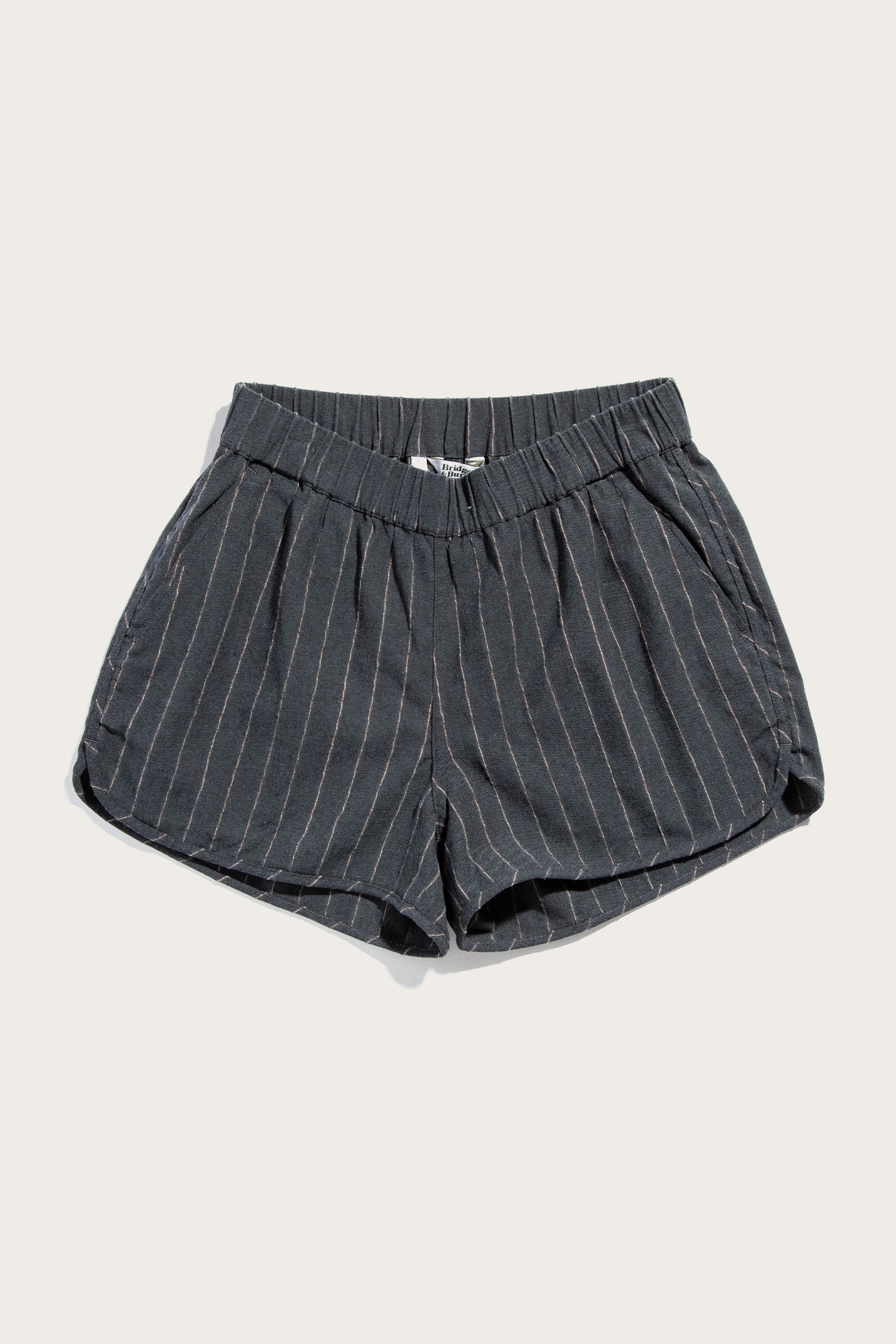 Luca Track Short / Kohlestrich