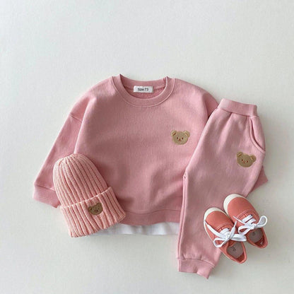 Elva – Niedliches Set mit Bärenpullover und Jogginghose für Kinder