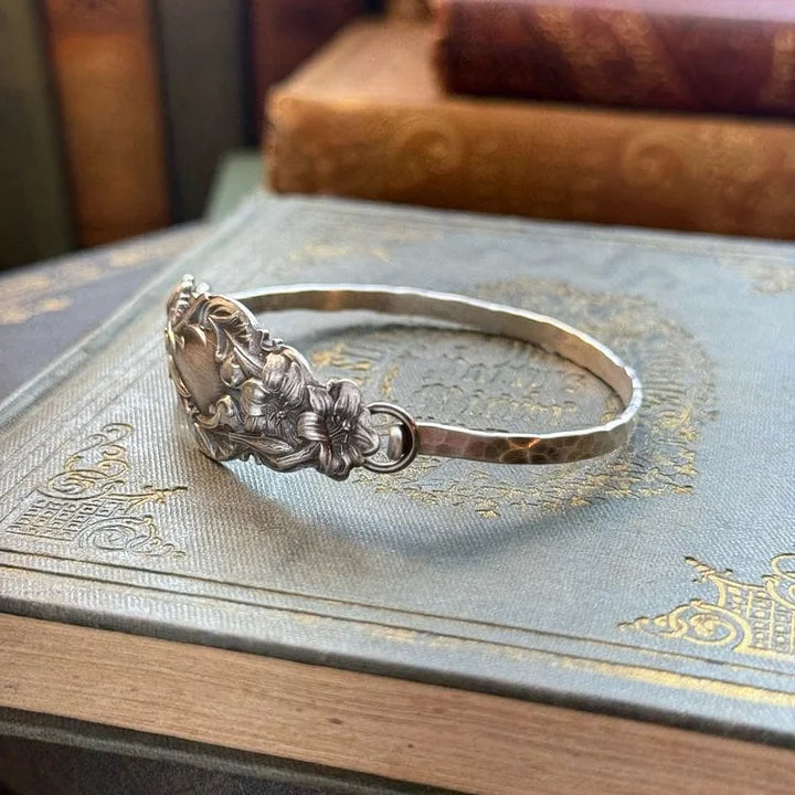 PetalCharm | Oldtimer Armband aus Silber