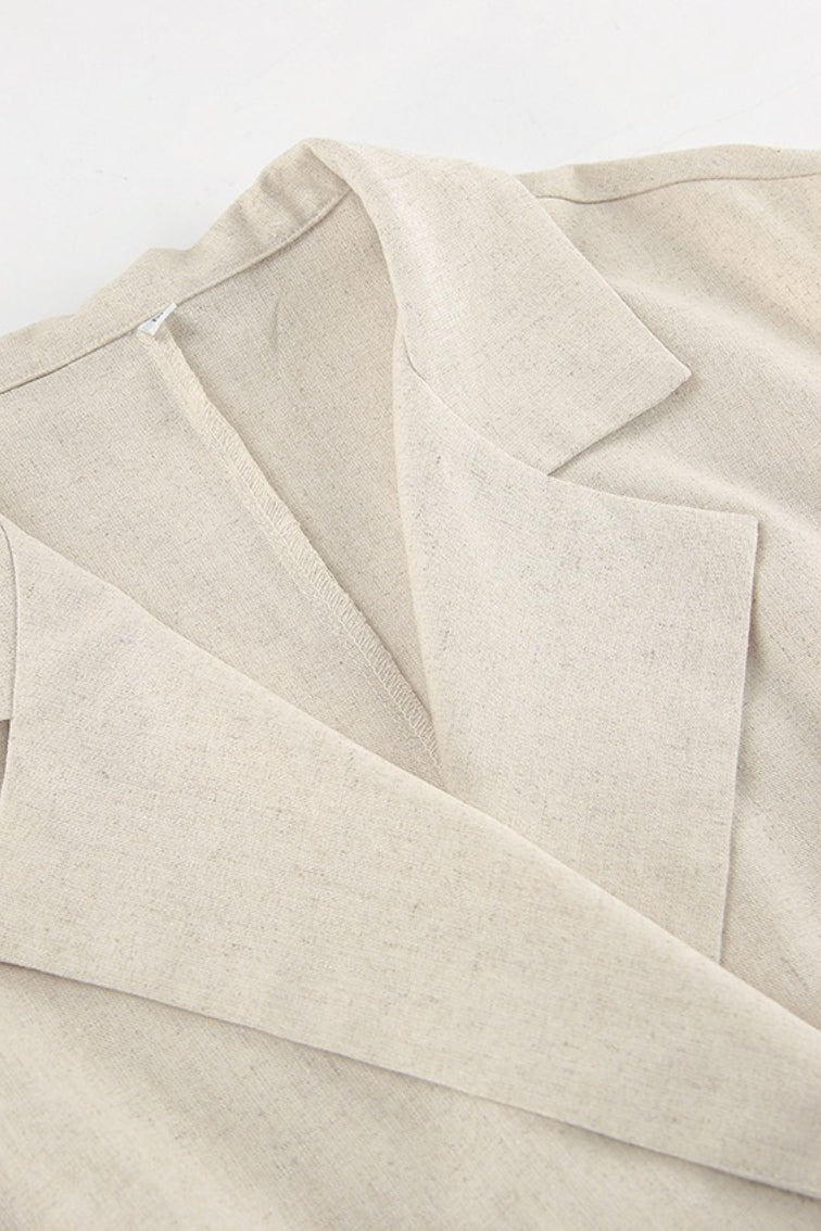 Maxikleid aus Leinen mit hohem Bund und Bindegürtel – elegantes Kleid mit Schlitz