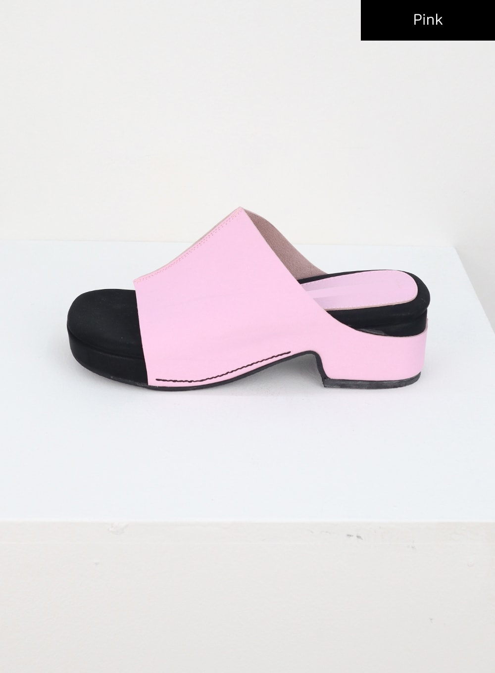 Niedrige Absatzslipper CU309