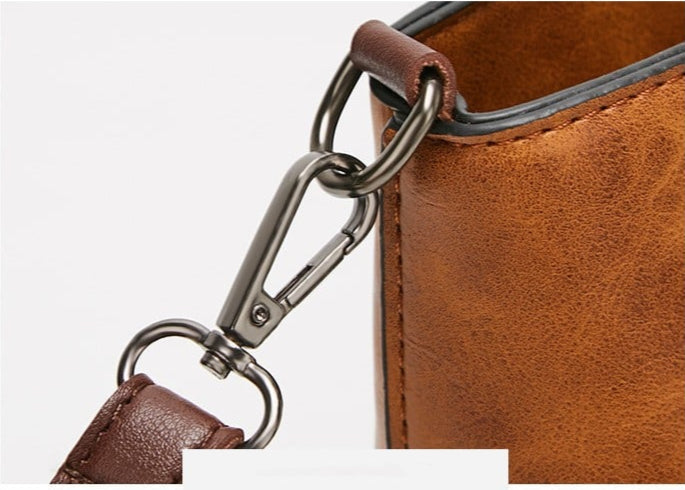 Schultertasche Britney aus Leder – Elegant und Zeitlos