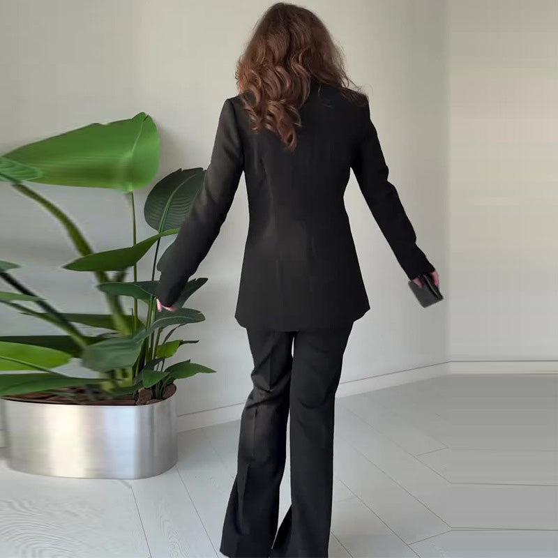 Zara | Blazer und Hose mit geteilten Ärmeln